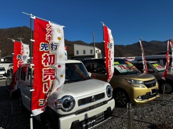 お買得な中古車続々入庫中！！